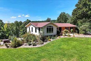 219 Fairview Dr, Greenville, SC 29609 - Photo 3