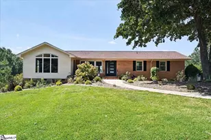 219 Fairview Dr, Greenville, SC 29609 - Photo 1