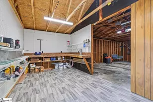 219 Fairview Dr, Greenville, SC 29609 - Photo 31