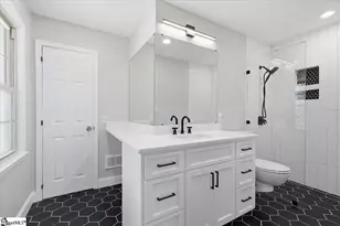 219 Fairview Dr, Greenville, SC 29609 - Photo 19