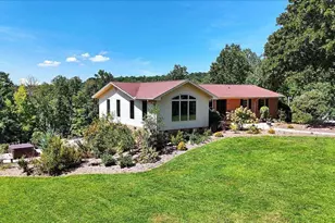 219 Fairview Dr, Greenville, SC 29609 - Photo 3