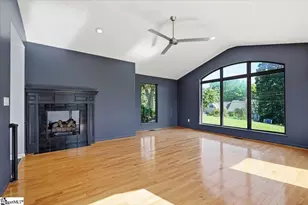 219 Fairview Dr, Greenville, SC 29609 - Photo 5