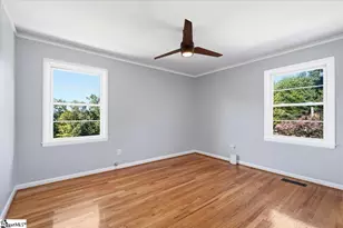 219 Fairview Dr, Greenville, SC 29609 - Photo 15