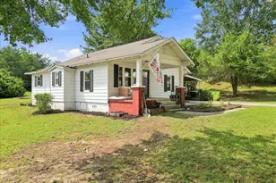 102 Edgewood Ave, Landrum, SC 29356 - Photo 3