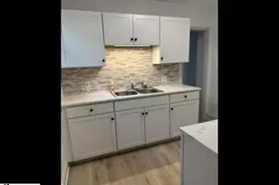 1 Milford Ln, Greenville, SC 29605 - Photo 3