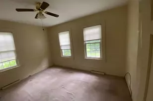 413 W Farley Ave, Laurens, SC 29360 - Photo 43