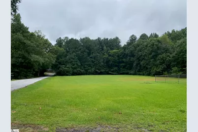 413 W Farley Avenue, Laurens, SC 29360 - Photo 35