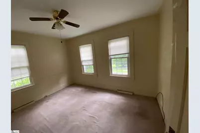 413 W Farley Avenue, Laurens, SC 29360 - Photo 35