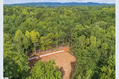 112 N Silver Lake Drive, Taylors, SC 29687 - Photo 3