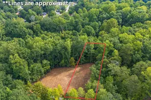110 N Silver Lake Dr, Taylors, SC 29687 - Photo 1