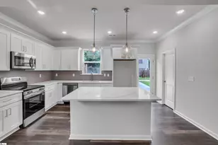 239 Willard St, Greenville, SC 29611 - Photo 11