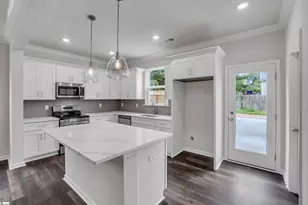 239 Willard St, Greenville, SC 29611 - Photo 3