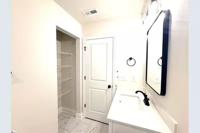 1293 N Highway 101 #4, Greer, SC 29651 - Photo 5