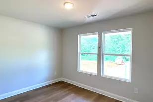 1293 N Hwy 101, Greer, SC 29651 - Photo 3