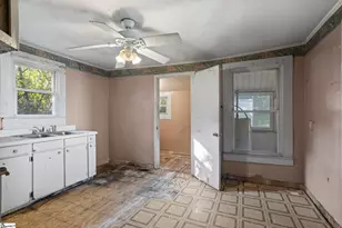 219 Heatherly Dr, Greenville, SC 29611 - Photo 19