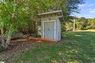770 Dickson Rd, Campobello, SC 29322 - Photo 29