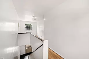 100 Lewis Dr, Greenville, SC 29605 - Photo 5
