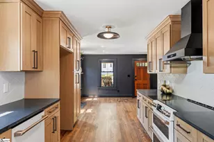 806 Perry Rd, Greenville, SC 29609 - Photo 13