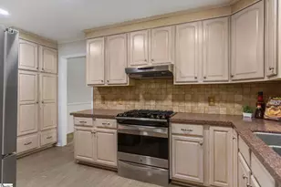 114 Gail Dr, Mauldin, SC 29662 - Photo 7