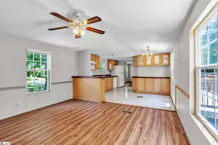 14 Golden Ln, Piedmont, SC 29673 - Photo 11