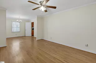106 S Orchard Dr, Taylors, SC 29687 - Photo 9