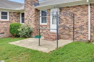 106 S Orchard Dr, Taylors, SC 29687 - Photo 35