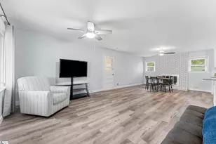214 Crawford Cir, Spartanburg, SC 29301 - Photo 7