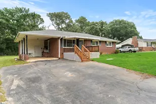 214 Crawford Cir, Spartanburg, SC 29301 - Photo 3
