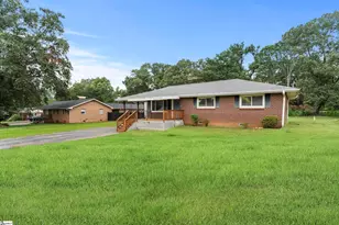 214 Crawford Cir, Spartanburg, SC 29301 - Photo 5