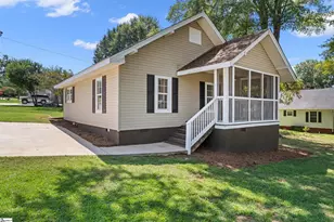 201 Beattie St, Simpsonville, SC 29681 - Photo 1