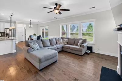 222 Delbourne Lane, Greer, SC 29651 - Photo 9