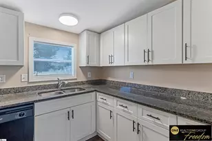 102 Chad Dr, Ninety Six, SC 29666 - Photo 9