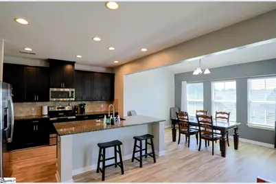 725 Ethridge Point, Boiling Springs, SC 29316 - Photo 5