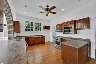 118 James St, Greenville, SC 29609 - Photo 13