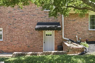 15 Holmsby Lane, Taylors, SC 29687 - Photo 3