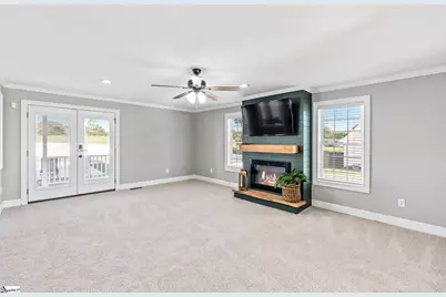 209 Legacy Farm Drive, Fountain Inn, SC 29644 - Photo 7