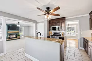 209 Legacy Farm Dr, Fountain Inn, SC 29644 - Photo 9