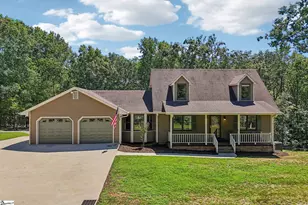158 Mallard Dr, Columbus, NC 28722 - Photo 1