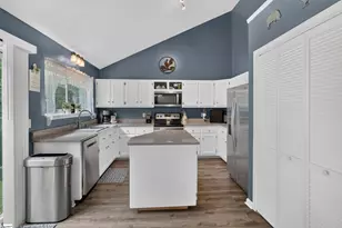 1509 Winding Way, Taylors, SC 29687 - Photo 9
