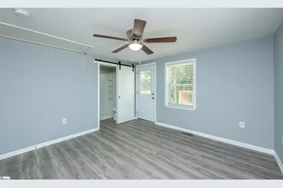 300 Cedar Springs Road, Spartanburg, SC 29302 - Photo 15