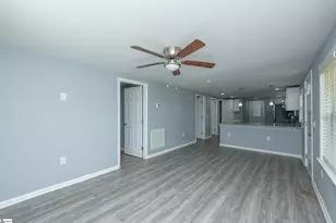 300 Cedar Springs Rd, Spartanburg, SC 29302 - Photo 7