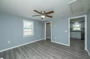 300 Cedar Springs Rd, Spartanburg, SC 29302 - Photo 17