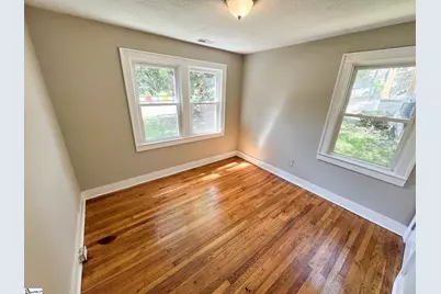 29 Skyland Drive, Greenville, SC 29607 - Photo 7