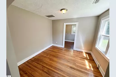 29 Skyland Drive, Greenville, SC 29607 - Photo 13