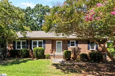 706 W Lee Road, Taylors, SC 29687 - Photo 1