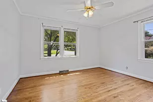 706 W Lee Rd, Taylors, SC 29687 - Photo 23