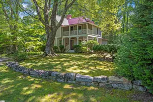 520 Esseola St, Saluda, NC 28773 - Photo 1