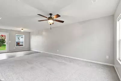 129 Colonial Walk, Pickens, SC 29671 - Photo 7