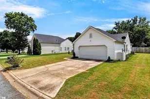 19 Summerlin Pl, Simpsonville, SC 29680 - Photo 3