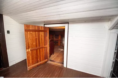 695 Main Street, Wellford, SC 29385 - Photo 35